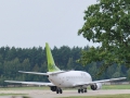 Boeing 737-548